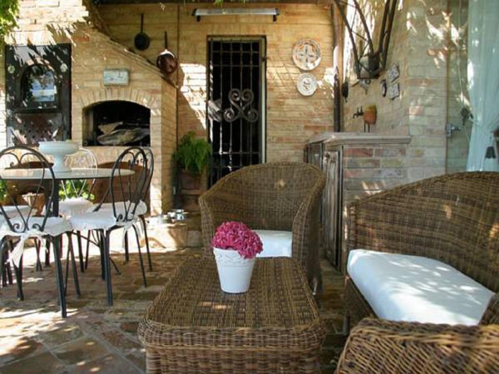 Villarondanella Fermo Exterior photo